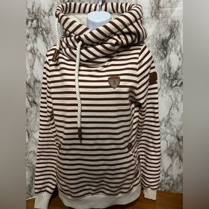 Wanakome Small Hoodie